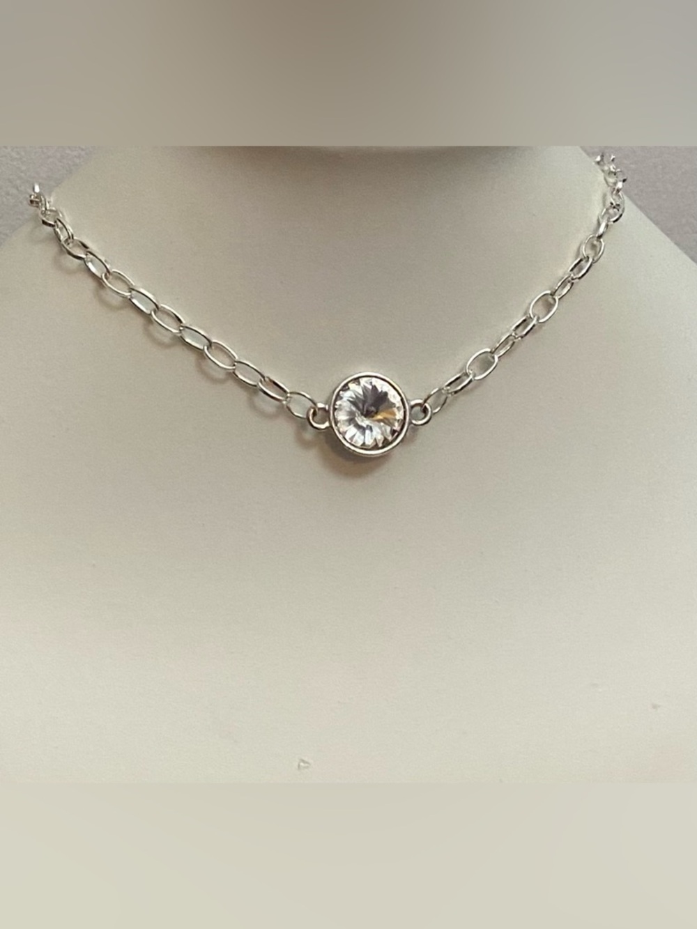 NEW Swarovski Rivoli Crystal necklace - Picture 3 of 6